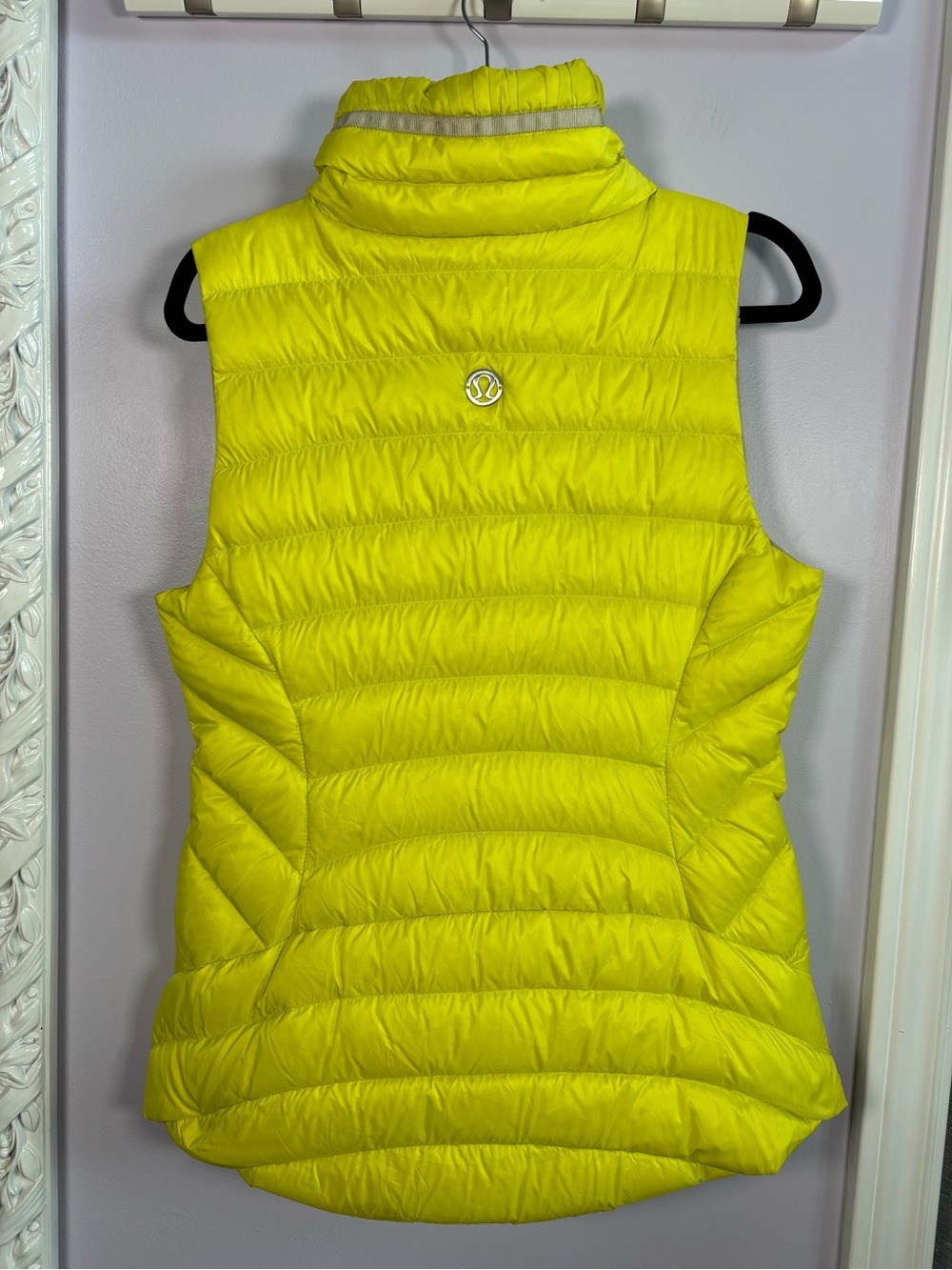 lululemon athletica Down Town Puffer Vest Quilted Design 650 Down Filled Size 10 - Picture 3 of 5